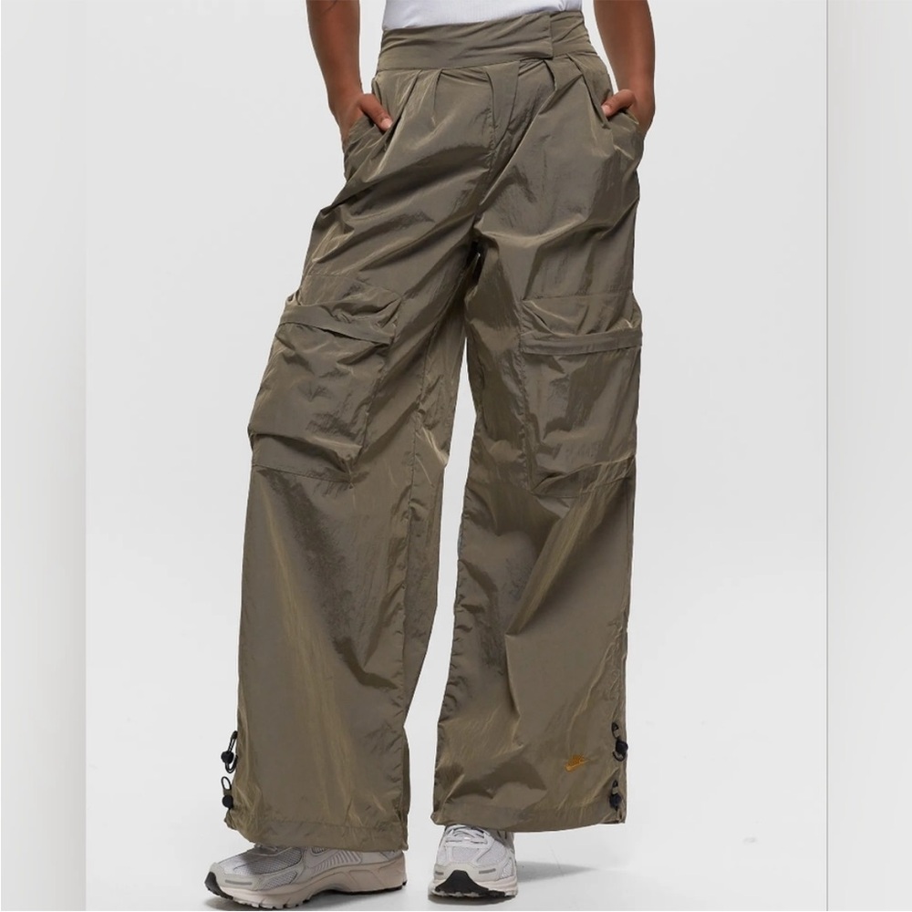 NWT Nike Tech Pack Khaki/Matte Olive/Bronzine Repel Wide Leg Cargo Pants M TALL